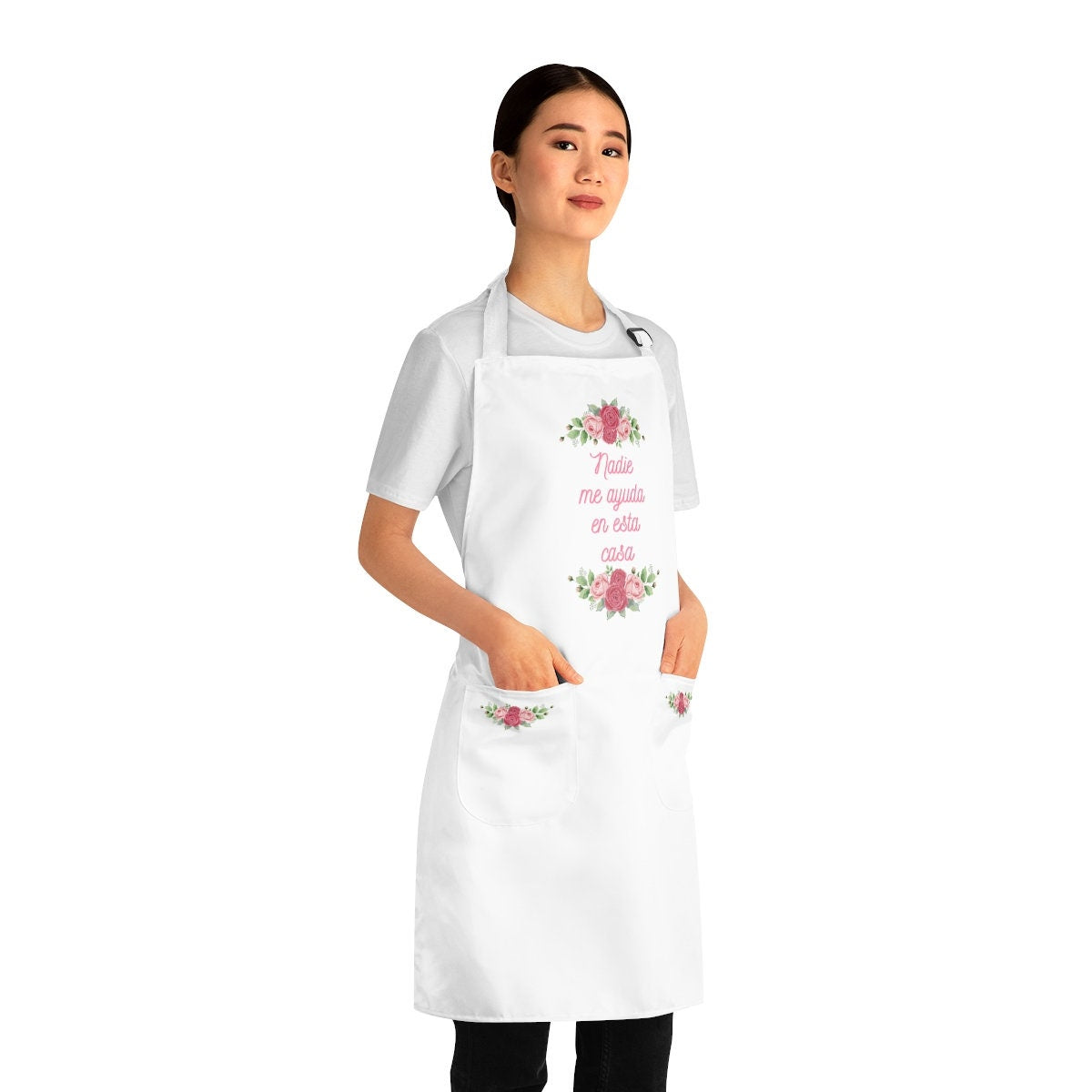 Nadie me ayuda en esta casa Apron | Spanish Mom Gift, Abuela, Madre, Funny Gift for Mom, Spanglish, Latino, Hispanic, Caribbean, Floral, POC