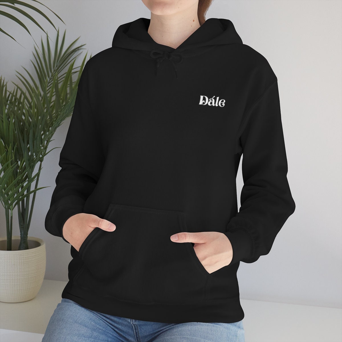 Dále Black Hoodie